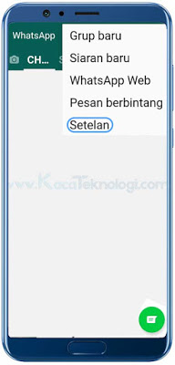 Bagaimana cara mengaktifkan fitur fingerprint lock / kunci sidik jari di WhatsApp Android dengan mudah ? pihak WhatsApp akhir-akhir ini mengembangkan banyak fitur dimulai dari menambah kontak dengan scan QR Code, mode gelap, anti salah kirim foto dan yang paling baru adalah fingerprint lock.