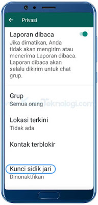 Bagaimana cara mengaktifkan fitur fingerprint lock / kunci sidik jari di WhatsApp Android dengan mudah ? pihak WhatsApp akhir-akhir ini mengembangkan banyak fitur dimulai dari menambah kontak dengan scan QR Code, mode gelap, anti salah kirim foto dan yang paling baru adalah fingerprint lock.