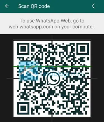 Pastikan Anda memindai kodenya tepat di bagian tengah kotak yang tersedia dan tahan selama beberapa detik sampai WhatsApp mengenali kodenya.